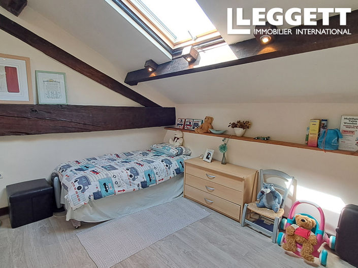 Image No.8-4 Bed House for sale
