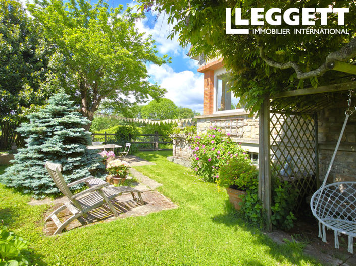 Image No.2-4 Bed House for sale