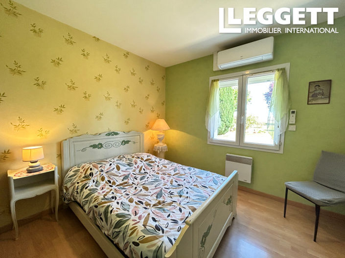 Image No.7-4 Bed House for sale