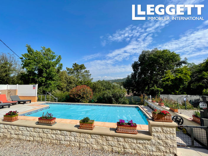Image No.2-4 Bed House for sale