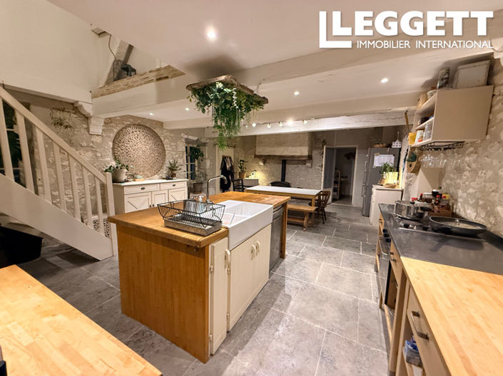 Image No.6-2 Bed House for sale