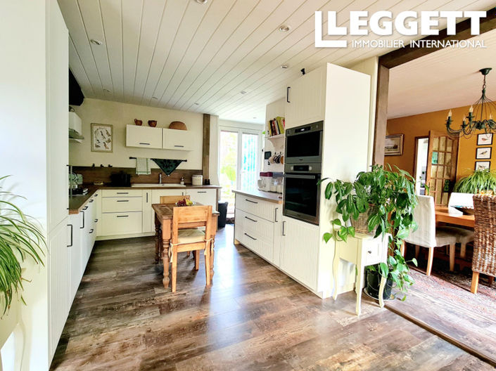 Image No.4-4 Bed House for sale