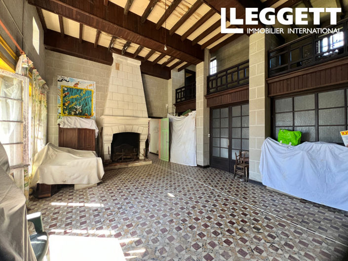 Image No.2-6 Bed House for sale