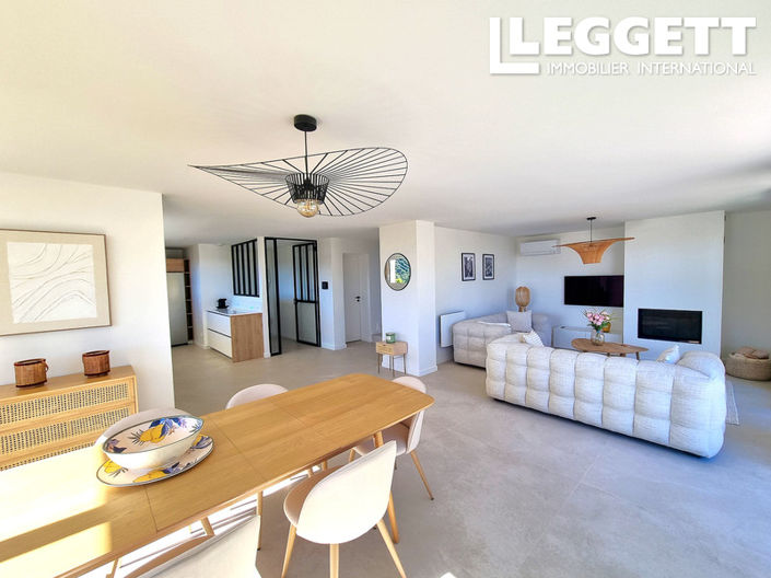 Image No.5-4 Bed House for sale