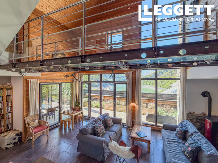 Image No.2-5 Bed House for sale