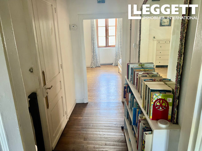 Image No.8-2 Bed House for sale
