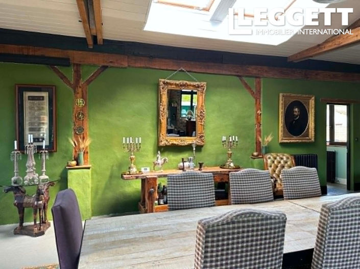 Image No.8-4 Bed House for sale