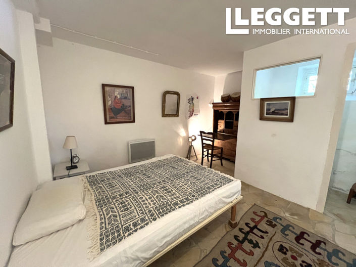 Image No.8-4 Bed House for sale