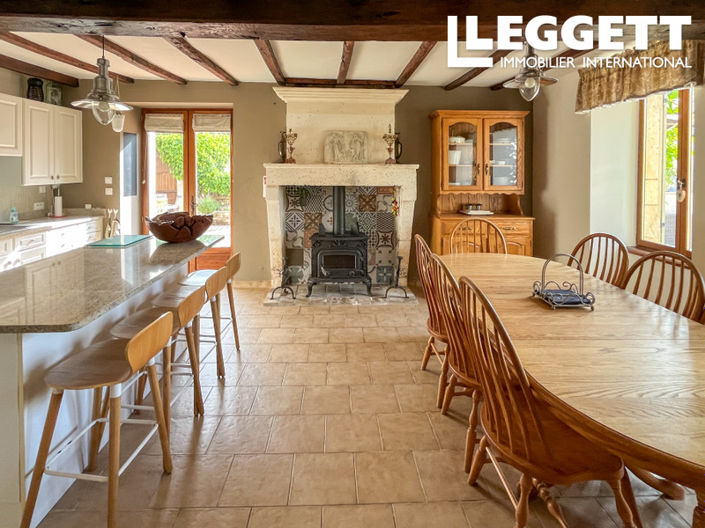 Image No.4-9 Bed House for sale