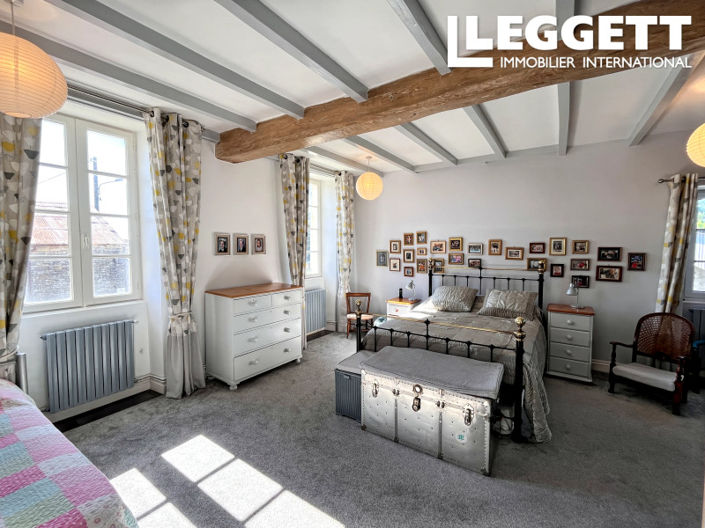 Image No.6-5 Bed House for sale