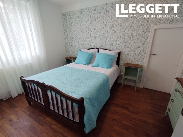 Image No.10-4 Bed House for sale