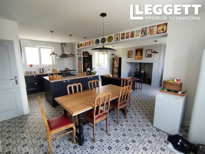 Image No.5-4 Bed House for sale