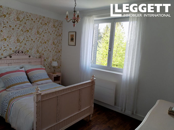 Image No.9-4 Bed House for sale