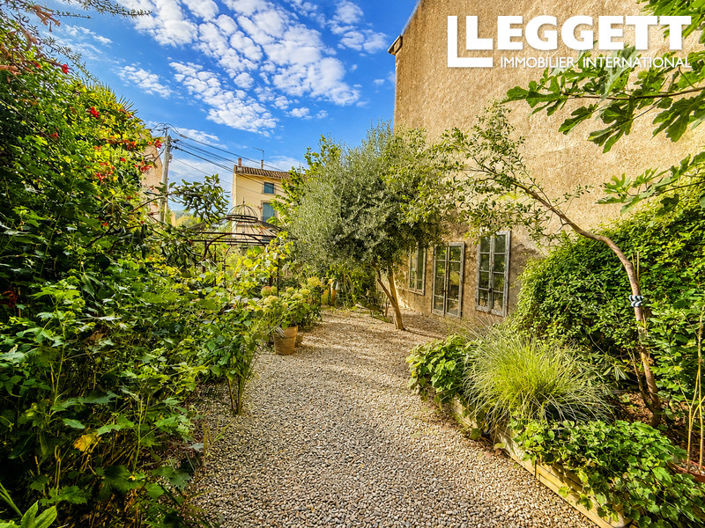 Image No.10-3 Bed House for sale