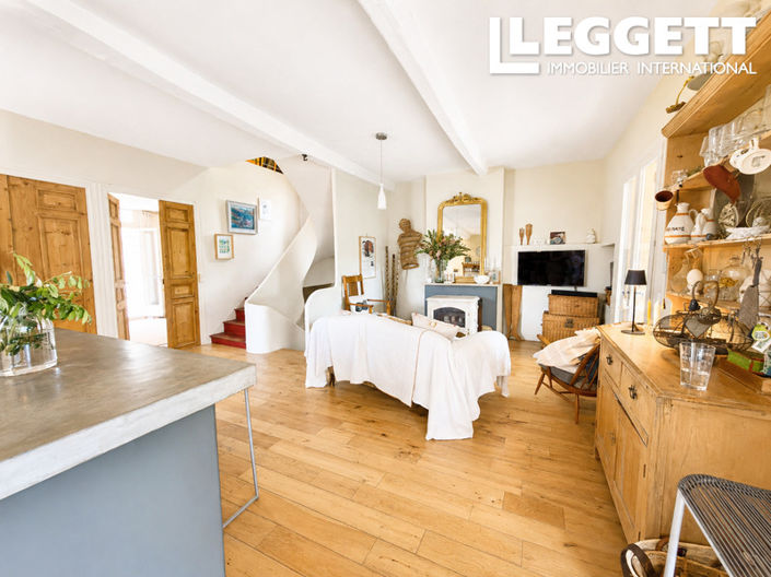 Image No.7-3 Bed House for sale
