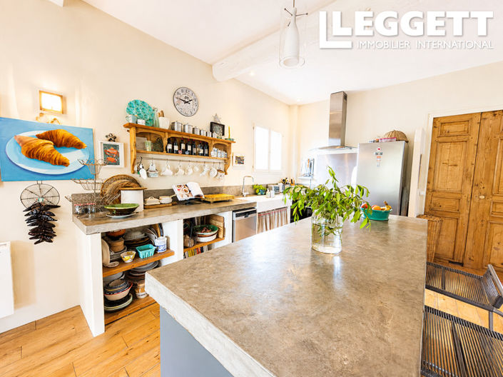 Image No.8-3 Bed House for sale