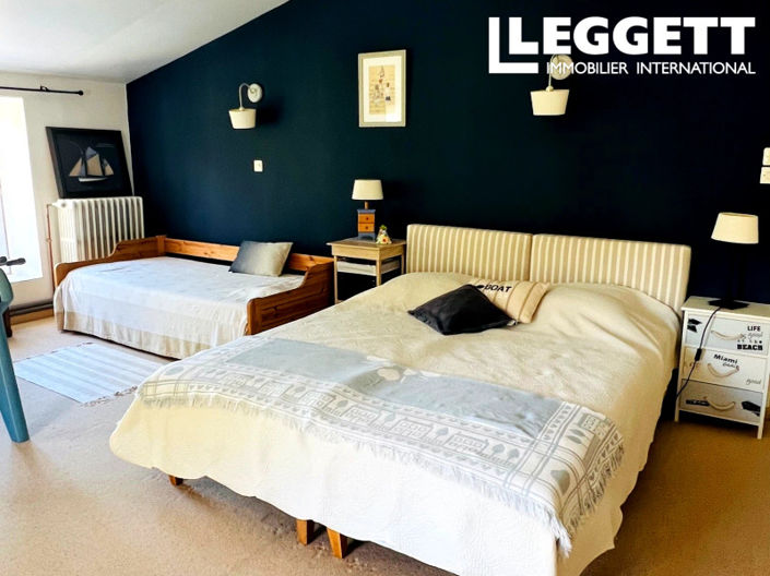 Image No.5-5 Bed House for sale