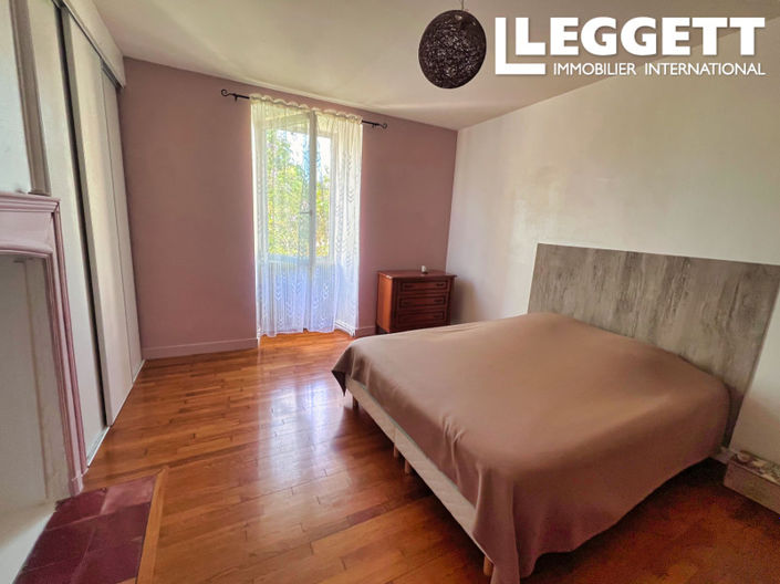 Image No.9-4 Bed House for sale