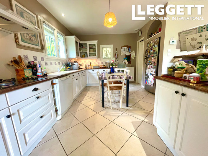 Image No.4-5 Bed House for sale