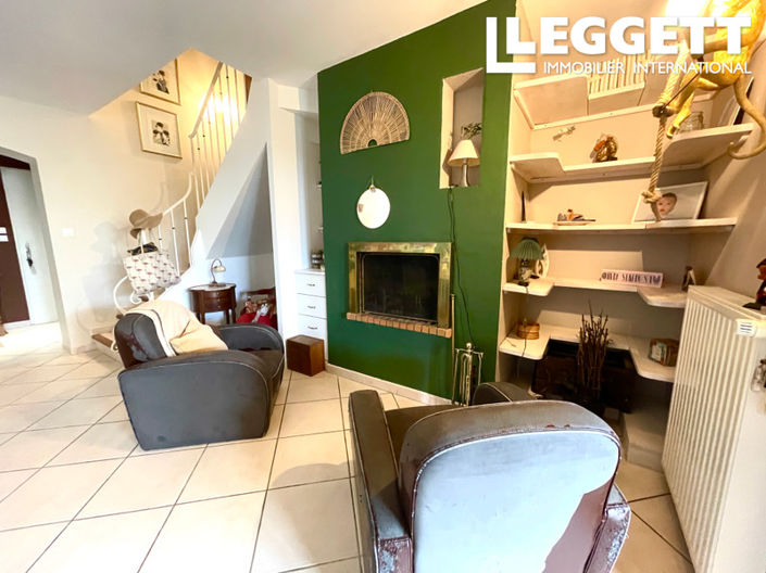 Image No.6-5 Bed House for sale