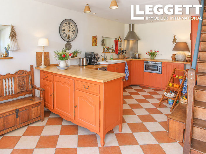 Image No.3-4 Bed House for sale