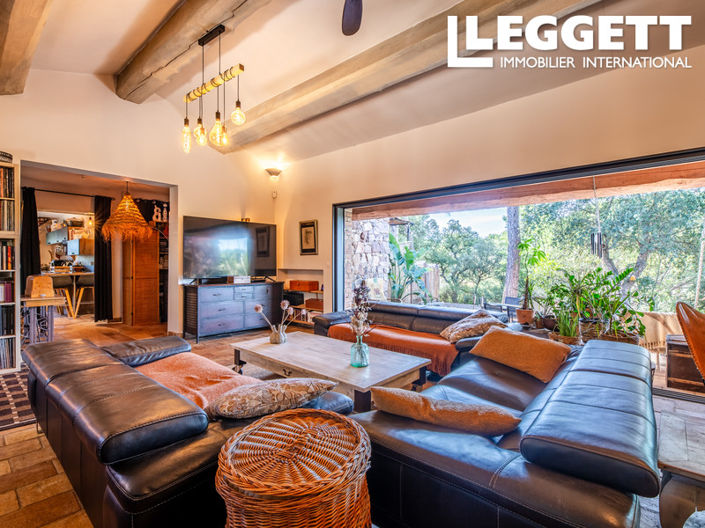 Image No.5-5 Bed House for sale