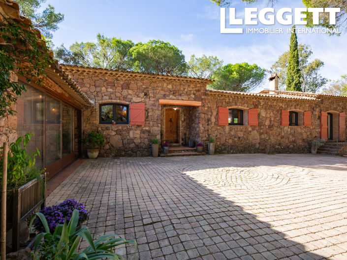 Image No.7-5 Bed House for sale