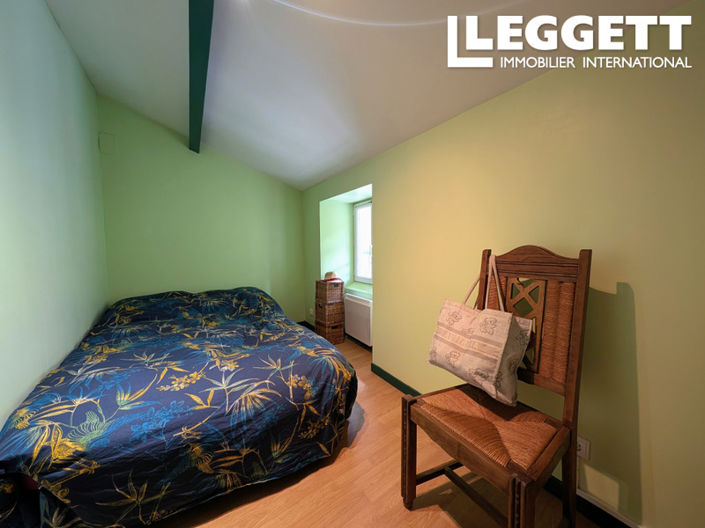Image No.10-1 Bed House for sale