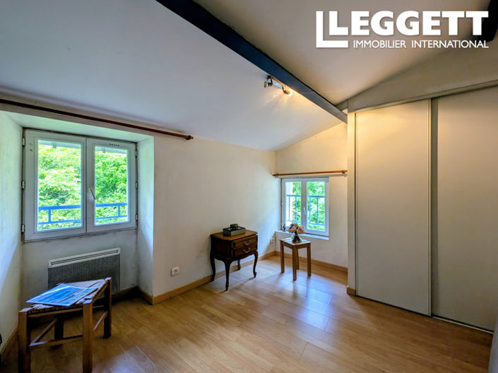 Image No.8-1 Bed House for sale