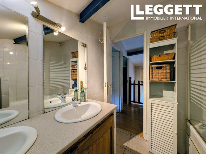 Image No.9-1 Bed House for sale