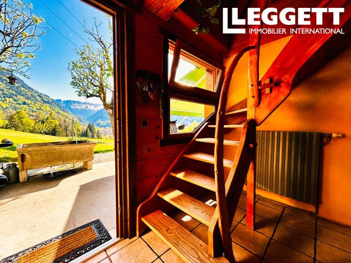 Image No.8-3 Bed House for sale