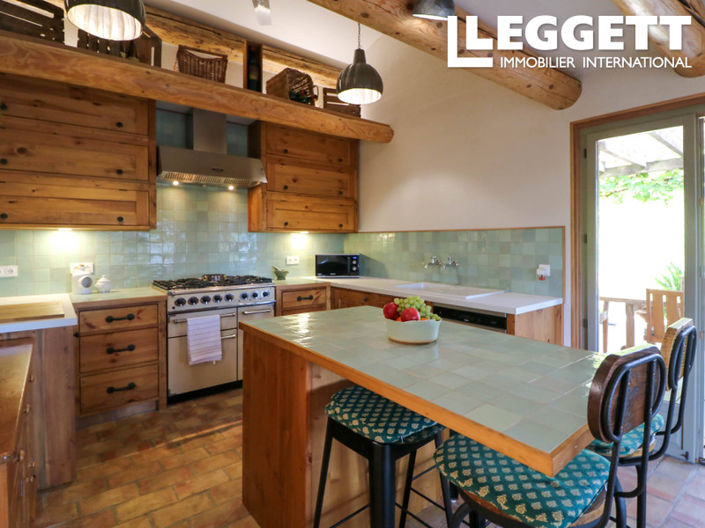 Image No.6-3 Bed House for sale