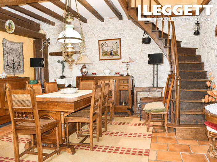 Image No.6-7 Bed House for sale