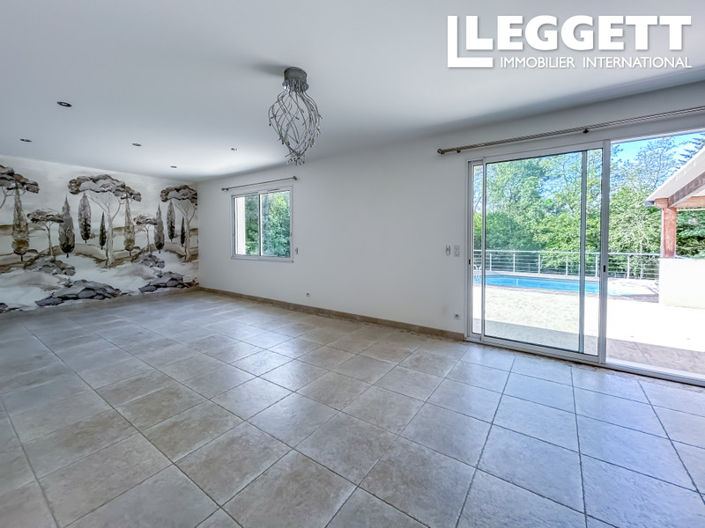 Image No.3-3 Bed House for sale