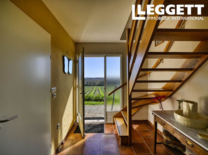 Image No.3-4 Bed House for sale