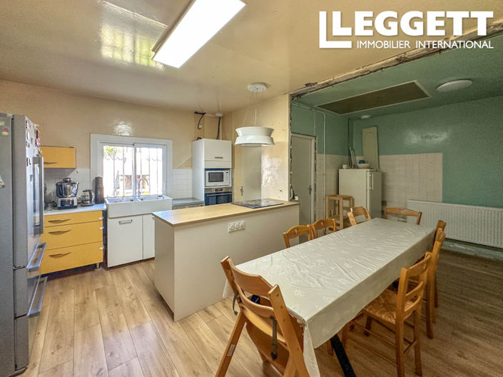 Image No.5-6 Bed House for sale