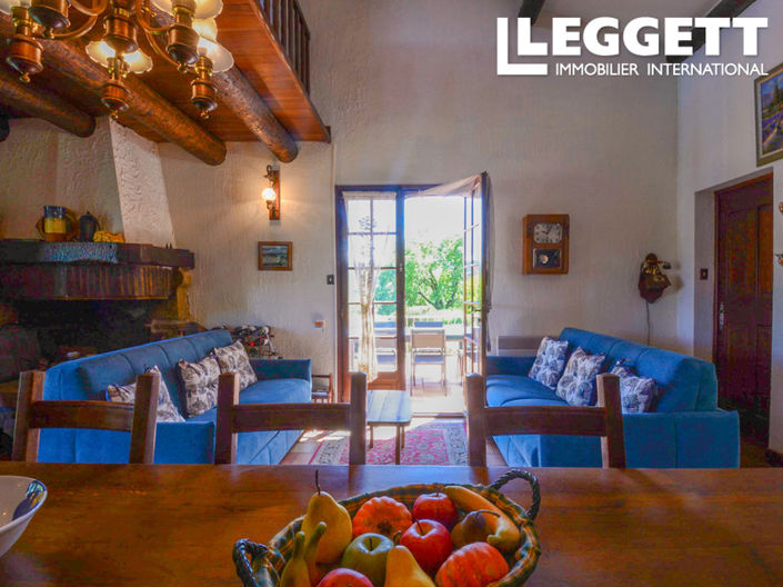 Image No.8-2 Bed House for sale