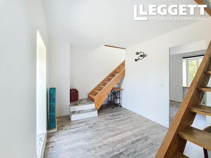 Image No.9-3 Bed House for sale