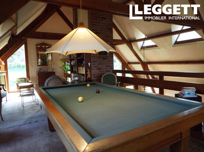 Image No.4-6 Bed House for sale