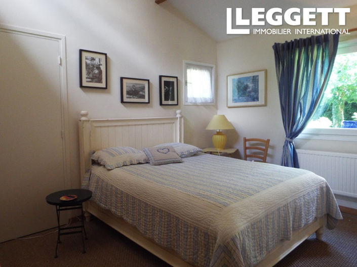 Image No.5-6 Bed House for sale