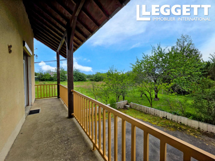 Image No.8-2 Bed House for sale