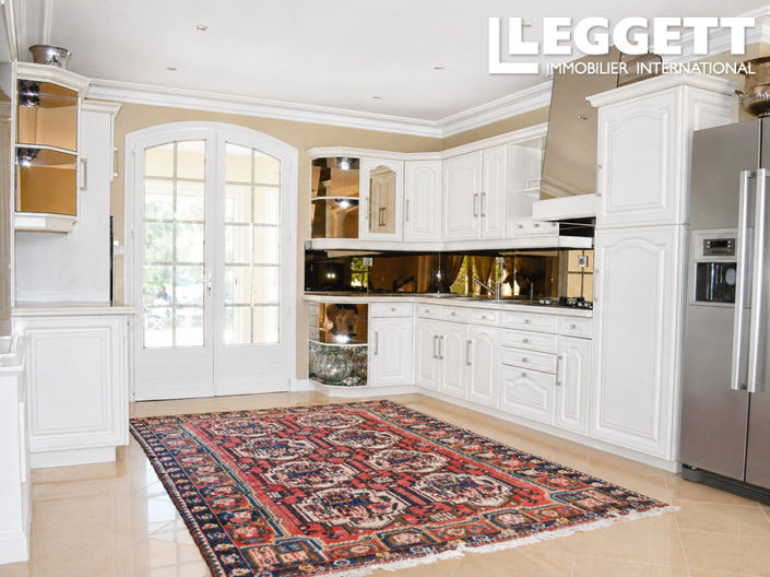 Image No.5-5 Bed House for sale