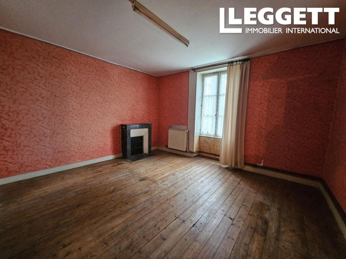 Image No.8-6 Bed House for sale