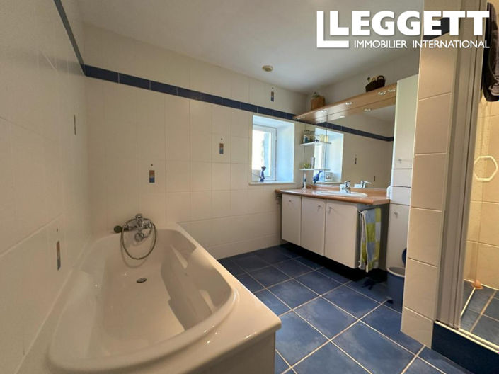 Image No.7-4 Bed House for sale