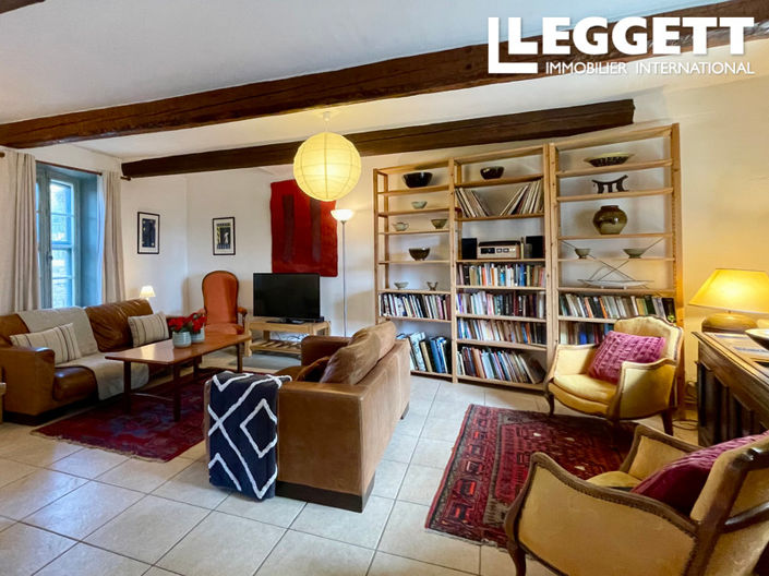 Image No.2-4 Bed House for sale
