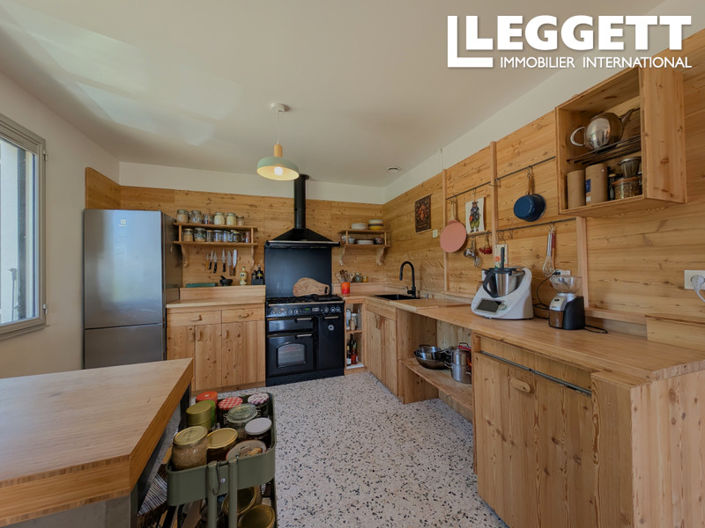 Image No.8-3 Bed House for sale