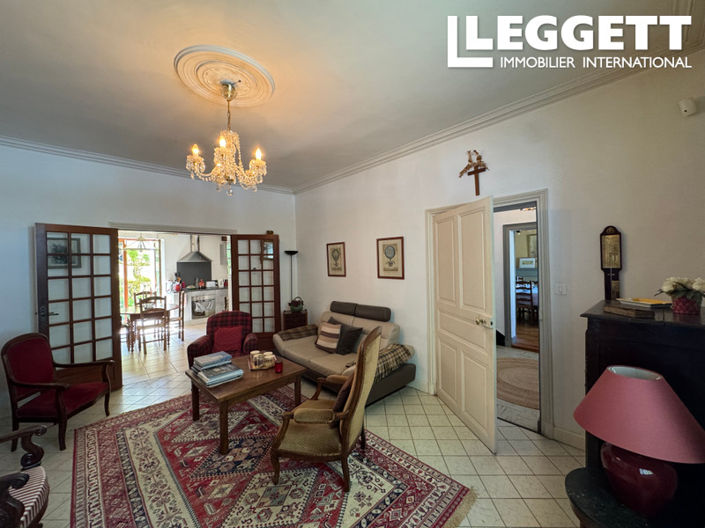 Image No.9-5 Bed House for sale