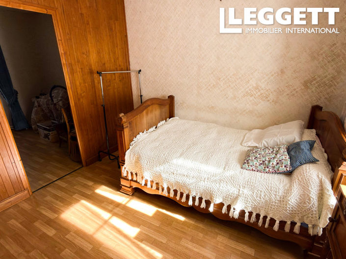 Image No.7-3 Bed House for sale
