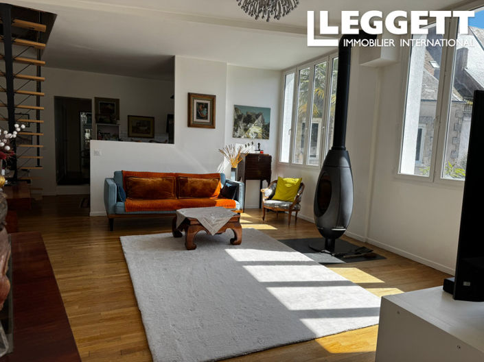 Image No.2-4 Bed House for sale