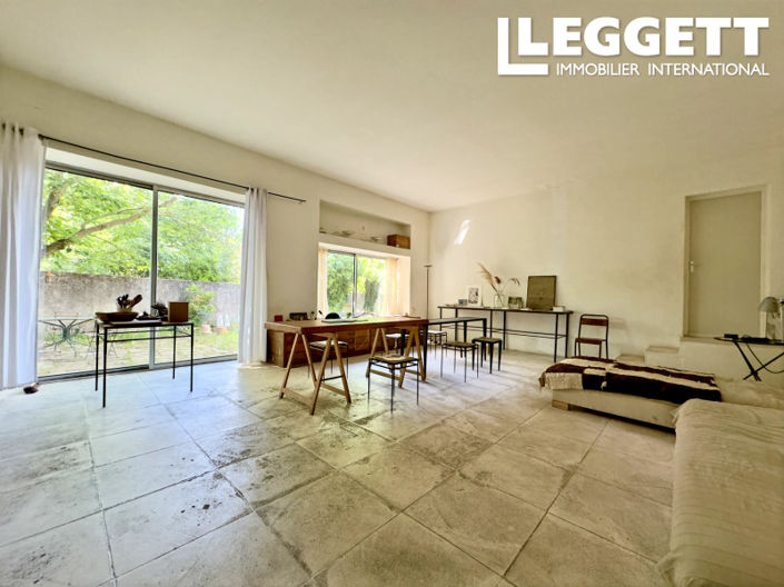 Image No.6-3 Bed House for sale